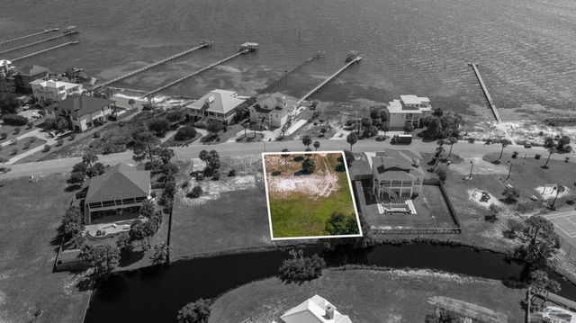 5639 Grande Lagoon Blvd, Pensacola, FL 32507