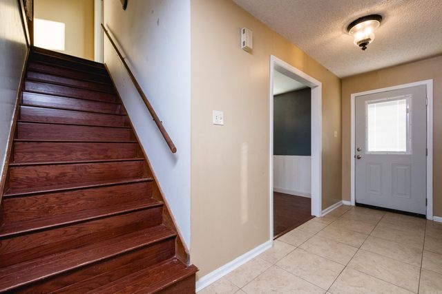 8 Red Maple Court, Little Rock, AR 72211