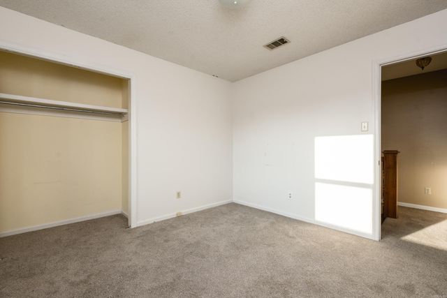 8 Red Maple Court, Little Rock, AR 72211