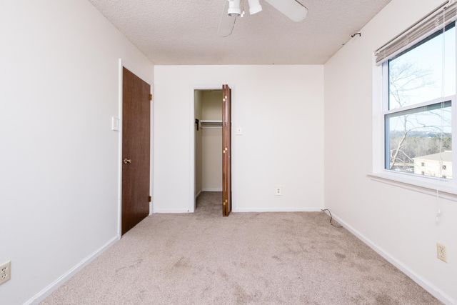 8 Red Maple Court, Little Rock, AR 72211