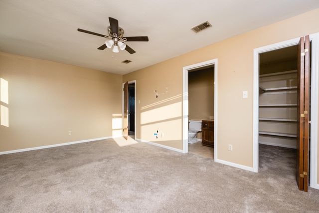 8 Red Maple Court, Little Rock, AR 72211