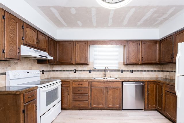 8 Red Maple Court, Little Rock, AR 72211