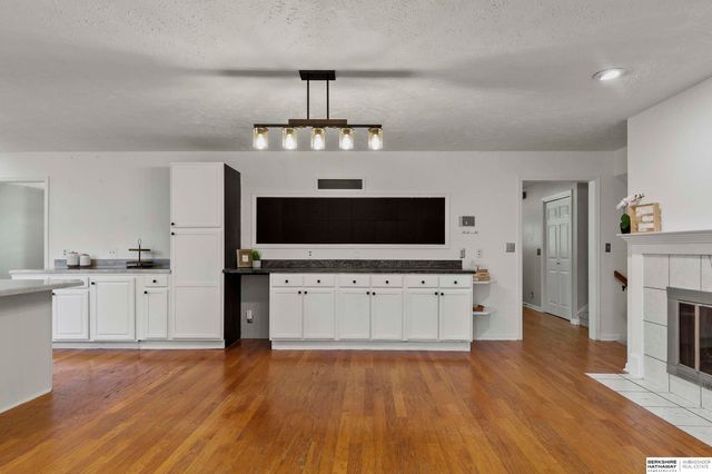 7821 Lake Street, Lincoln, NE 68506