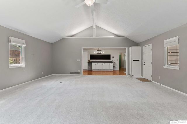 7821 Lake Street, Lincoln, NE 68506