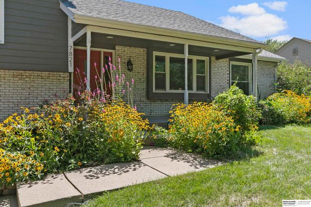 7821 Lake Street, Lincoln, NE 68506