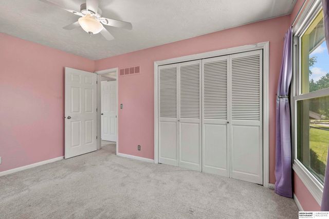 7821 Lake Street, Lincoln, NE 68506