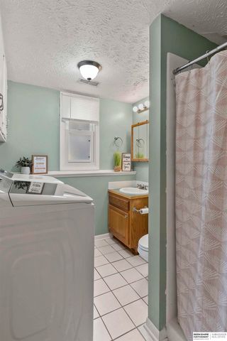 7821 Lake Street, Lincoln, NE 68506
