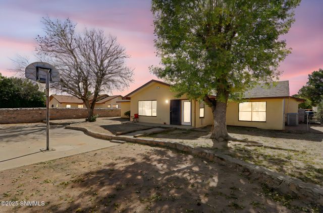 4871 Vista Cuesta, Las Cruces, NM 88001