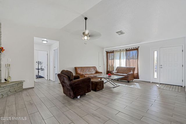 4871 Vista Cuesta, Las Cruces, NM 88001