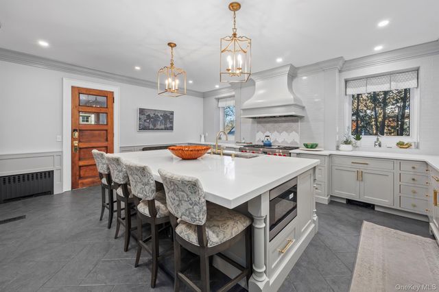 65 Harmon Avenue, Pelham, NY 10803