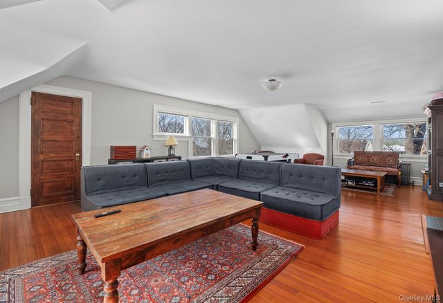 65 Harmon Avenue, Pelham, NY 10803