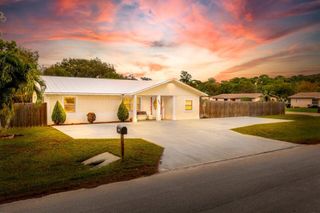 900 King Orange Drive, Fort Pierce, FL 34982