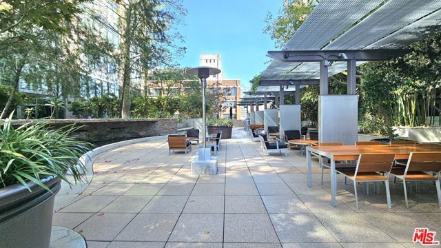 1100 S Hope Street 1005, Los Angeles, CA 90015