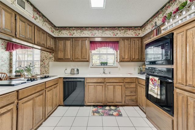 1903 Spirit Walk, Mansfield, TX 76063