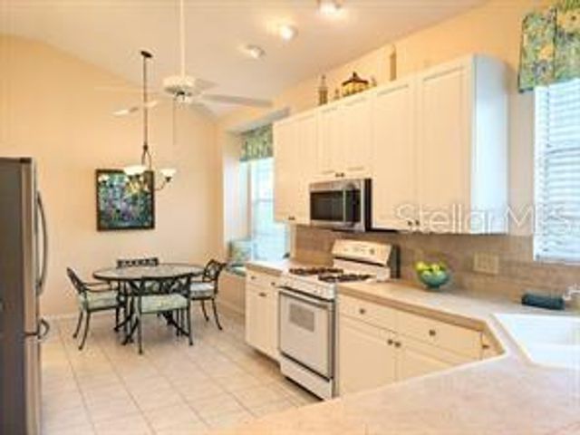 7151 PRESTWICK DRIVE, University Park, FL 34201