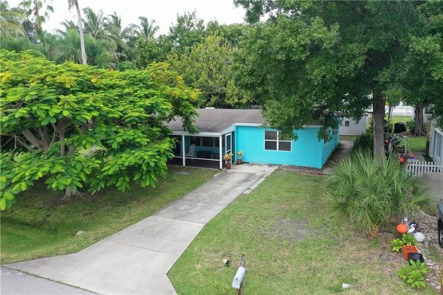 1411 4th Court, Vero Beach, FL 32960