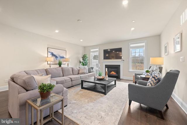 3860 MEADOW VIEW FARM RD, Newtown Square, PA 19073