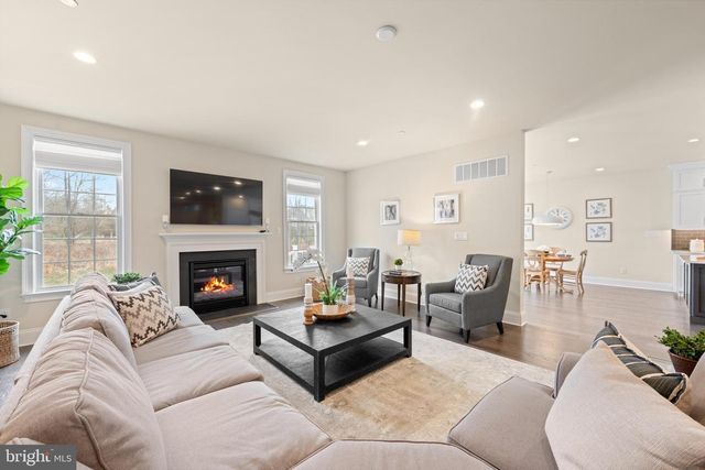 3860 MEADOW VIEW FARM RD, Newtown Square, PA 19073