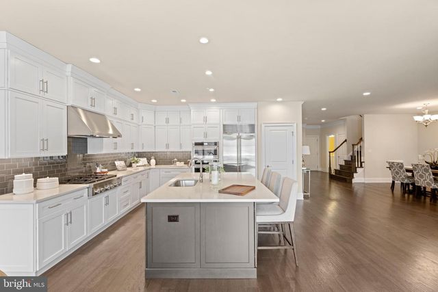3860 MEADOW VIEW FARM RD, Newtown Square, PA 19073