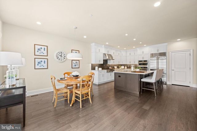 3860 MEADOW VIEW FARM RD, Newtown Square, PA 19073