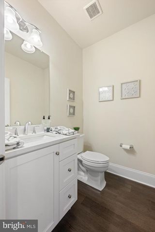 3860 MEADOW VIEW FARM RD, Newtown Square, PA 19073