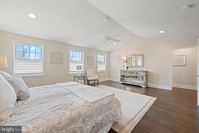 3860 MEADOW VIEW FARM RD, Newtown Square, PA 19073