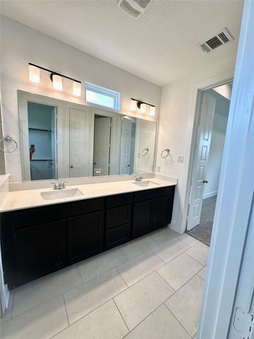 1355 Orange Blossom Court, Gainesville, TX 76240