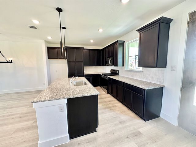 1355 Orange Blossom Court, Gainesville, TX 76240