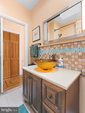 2833 S 12TH ST, Philadelphia, PA 19148