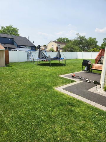 160 Bark Avenue, Central Islip, NY 11722