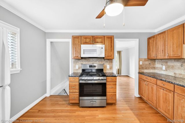 26605 Rialto Street, Madison Heights, MI 48071