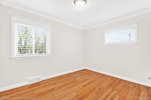 26605 Rialto Street, Madison Heights, MI 48071