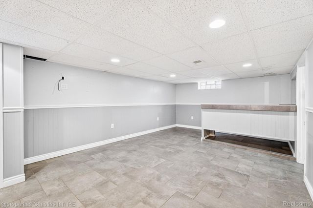 26605 Rialto Street, Madison Heights, MI 48071