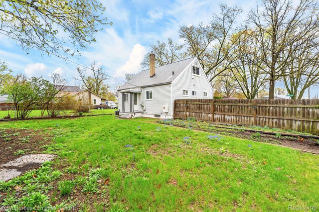 26605 Rialto Street, Madison Heights, MI 48071