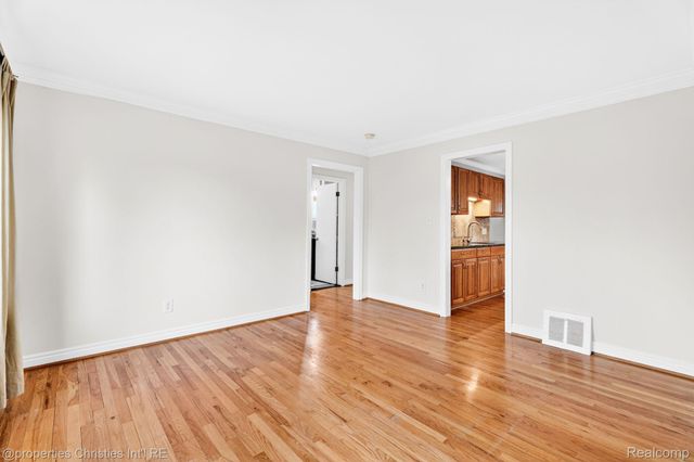 26605 Rialto Street, Madison Heights, MI 48071