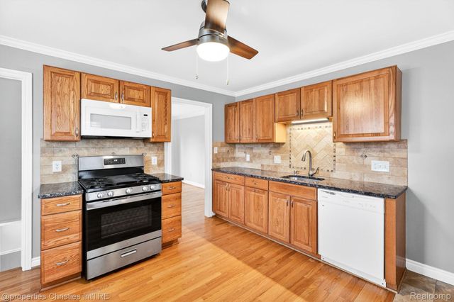 26605 Rialto Street, Madison Heights, MI 48071