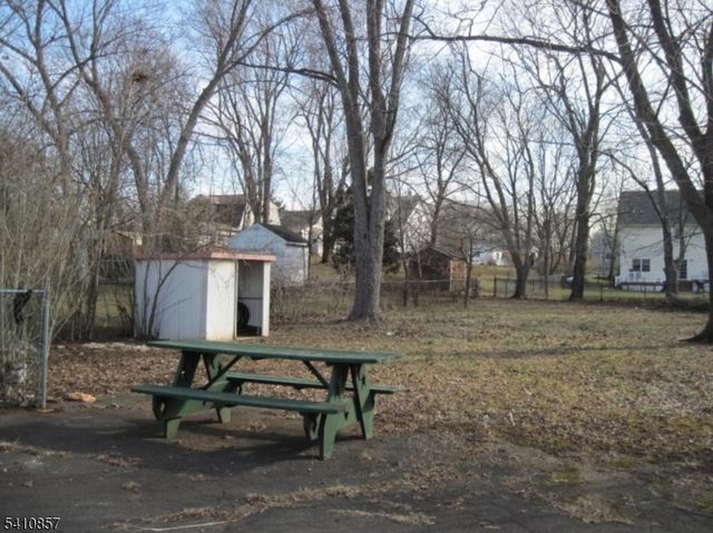 89 Linden St, Bridgewater Twp., NJ 08807