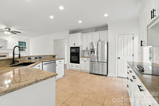 3439 Twelve Oaks Place, Charlotte, NC 28270