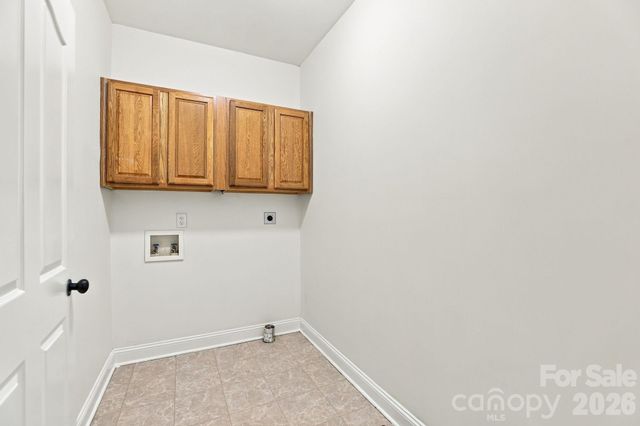 3439 Twelve Oaks Place, Charlotte, NC 28270