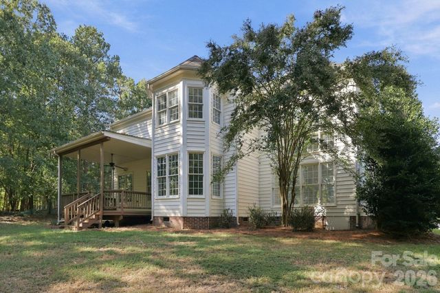 3439 Twelve Oaks Place, Charlotte, NC 28270