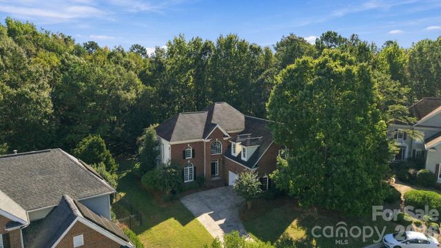 3439 Twelve Oaks Place, Charlotte, NC 28270