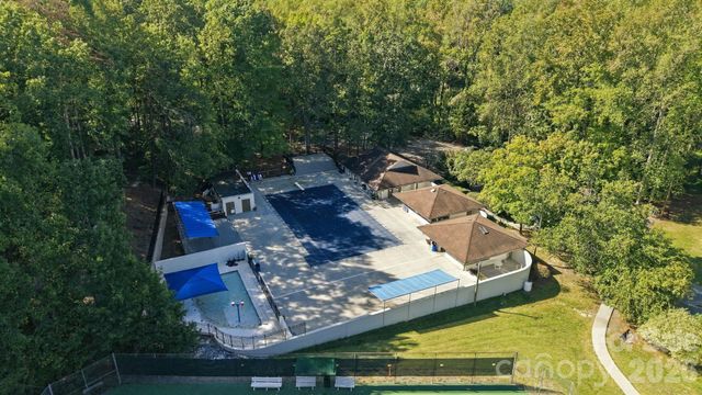 3439 Twelve Oaks Place, Charlotte, NC 28270