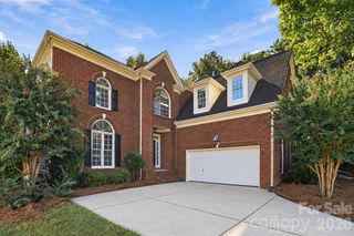 3439 Twelve Oaks Place, Charlotte, NC 28270