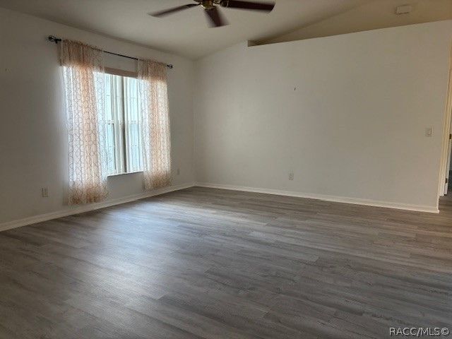 1707 W Beach Plum Drive, Citrus Springs, FL 34434