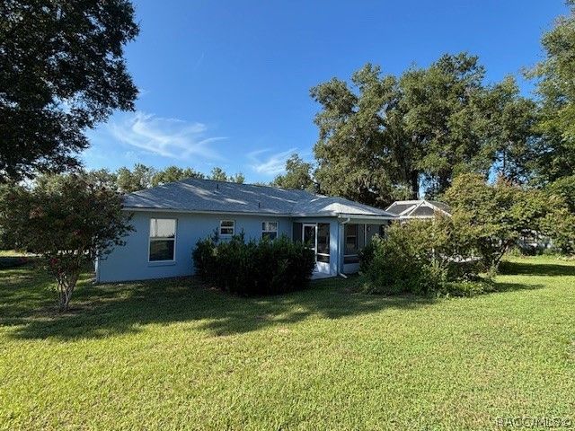 1707 W Beach Plum Drive, Citrus Springs, FL 34434