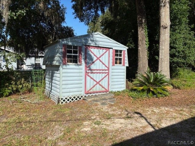 1707 W Beach Plum Drive, Citrus Springs, FL 34434