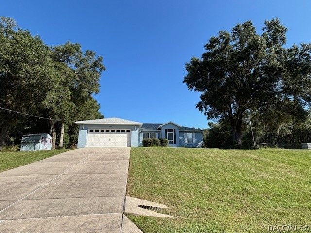 1707 W Beach Plum Drive, Citrus Springs, FL 34434