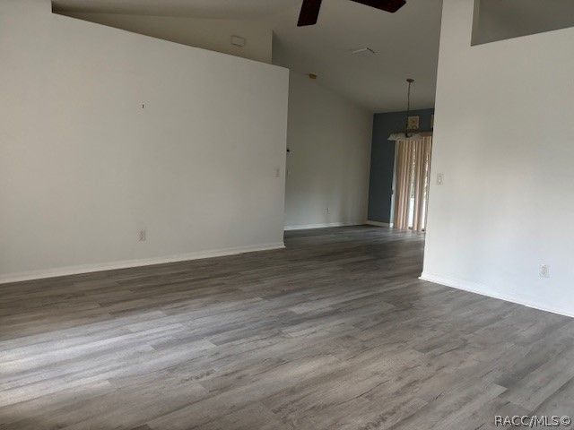 1707 W Beach Plum Drive, Citrus Springs, FL 34434