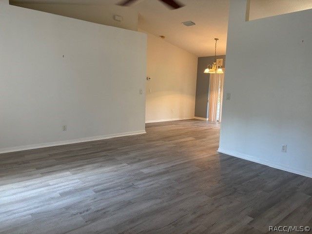 1707 W Beach Plum Drive, Citrus Springs, FL 34434