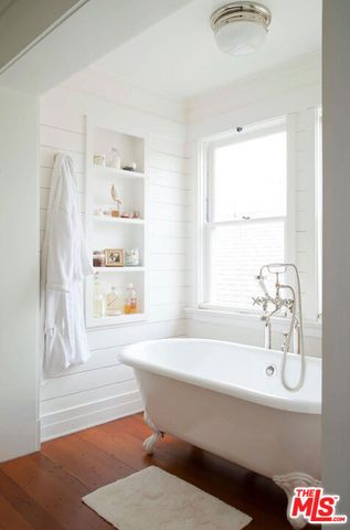 147 Fraser Avenue, Santa Monica, CA 90405